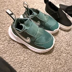 Nike Kids Teal and White Sneakers